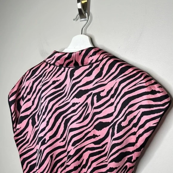 Victoria’s Secret Satin Pink Zebra Print Sleep Romper - Picture 9 of 12
